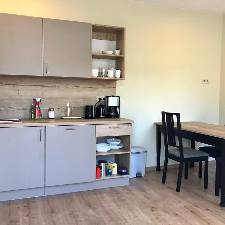 Senfbude - Wunderschoene Fuer 4 Personen Mit Terrasse & Stellplatz Aparthotel Leipzig