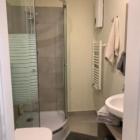 Senfbude - Wunderschoene Fuer 4 Personen Mit Terrasse & Stellplatz Leipzig