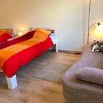 아파트호텔 Oase Im Suedosten - Wunderschoene Fuer 4 Personen Mit Terrasse & Stellplatz