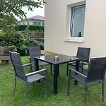 Aparthotel Oase Im Suedosten - Wunderschoene Fuer 4 Personen Mit Terrasse & Stellplatz Lipsko