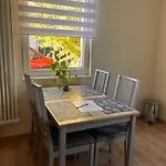 Oase Im Suedosten - Wunderschoene Fuer 4 Personen Mit Terrasse & Stellplatz