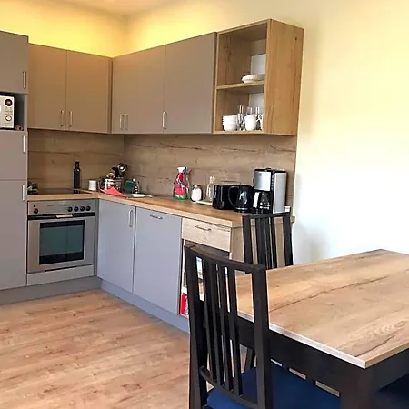 Oase Im Suedosten - Wunderschoene Fuer 4 Personen Mit Terrasse & Stellplatz
