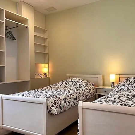 Апарт-отель Oase Im Suedosten - Wunderschoene Fuer 4 Personen Mit Terrasse & Stellplatz