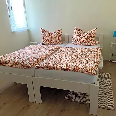 Oase Im Suedosten - Wunderschoene Fuer 4 Personen Mit Terrasse & Stellplatz Апарт-отель 4*