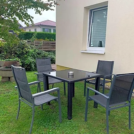Oase Im Suedosten - Wunderschoene Fuer 4 Personen Mit Terrasse & Stellplatz