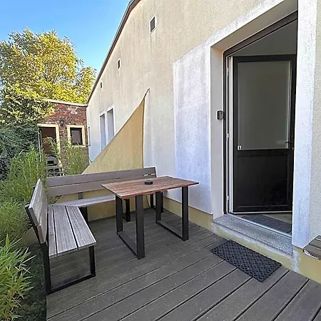 Oase Im Suedosten - Wunderschoene Fuer 4 Personen Mit Terrasse & Stellplatz 4* Лейпциг