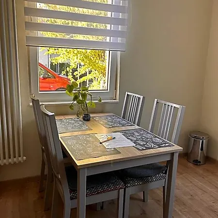 Oase Im Suedosten - Wunderschoene Fuer 4 Personen Mit Terrasse & Stellplatz Апарт-отель