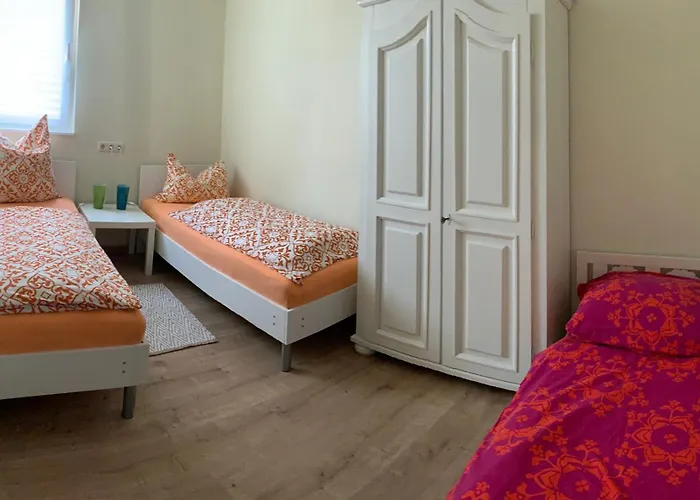 Oase Im Suedosten - Wunderschoene Fuer 4 Personen Mit Terrasse & Stellplatz Aparthotel