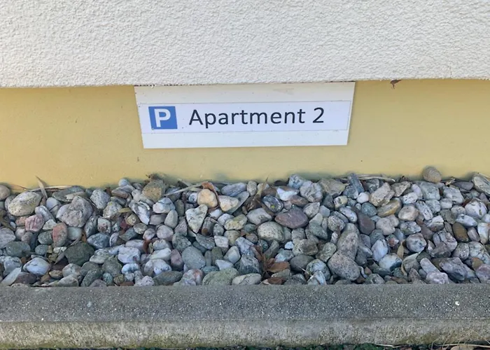 Oase Im Suedosten - Wunderschoene Fuer 4 Personen Mit Terrasse & Stellplatz 4*